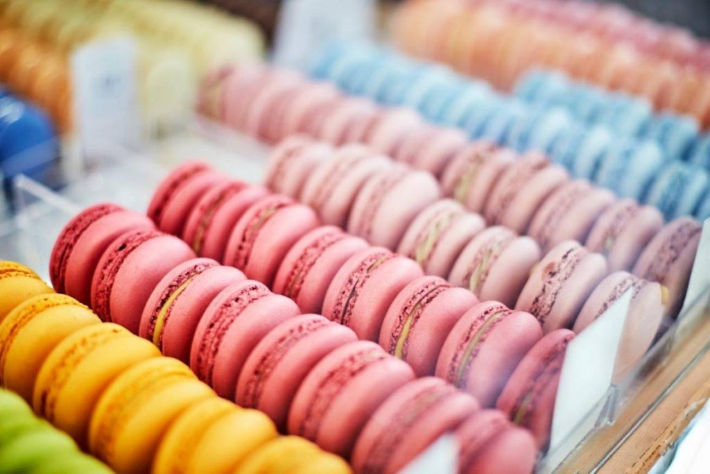 MACARONS / BISCUITS - 